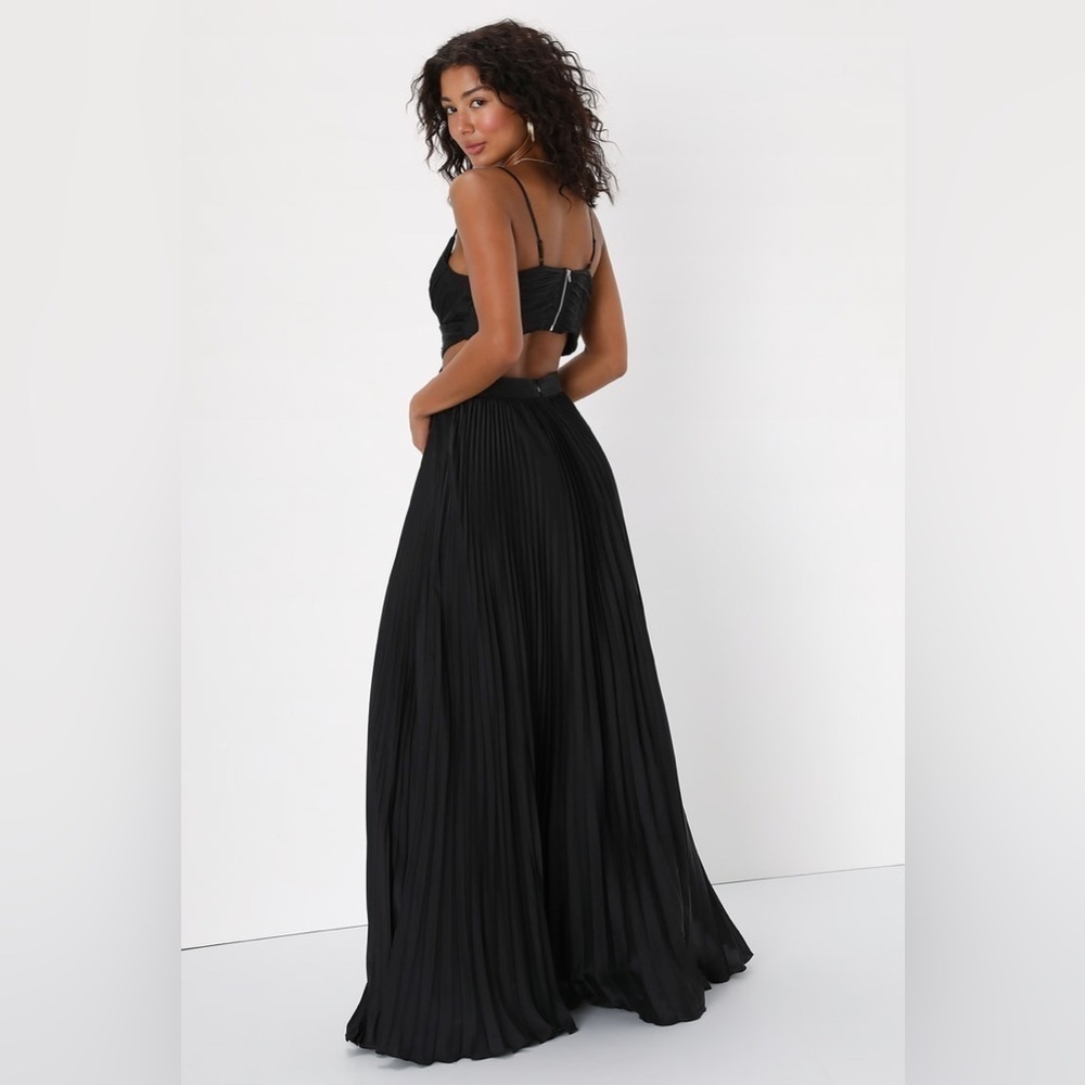 ⚫️ LULUS Got the Glam Black Pleated Cutout Maxi Dress - Picture 6 of 12